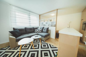 Feel Sarajevo Apartment - Old Town with Parking